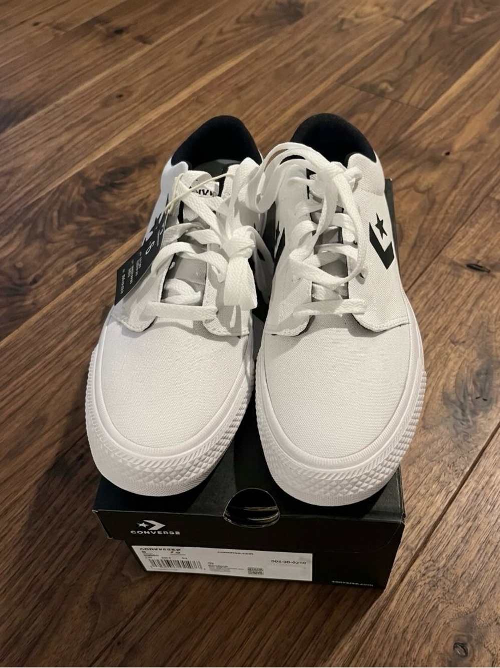Converse Unisex Day One Classic White Oc Low-Top Sneakers Mens 6 Women’s 7.5